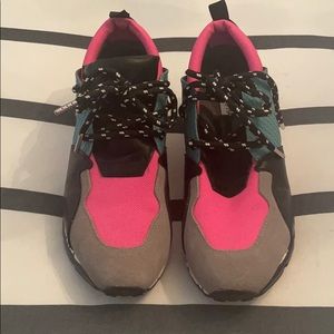Steve Madden Sneakers